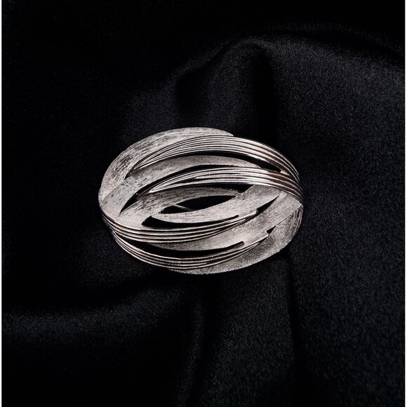 Vintage Trifari 1960s Silver-Tone Oval Swirl Brooch Pin Jewelry - Picture 3 of 5